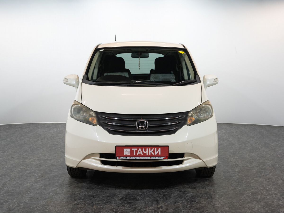 Honda Freed 2010 - фото автомобиля