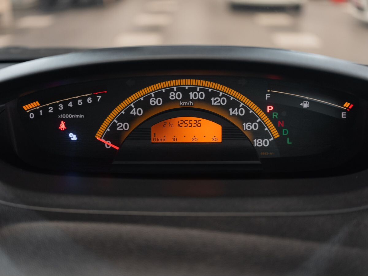 Honda Freed 2010 - фото автомобиля