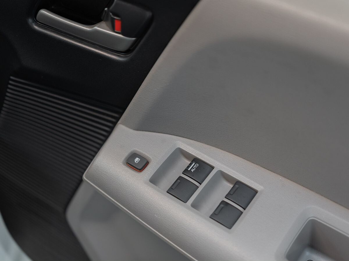 Honda Freed 2010 - фото автомобиля