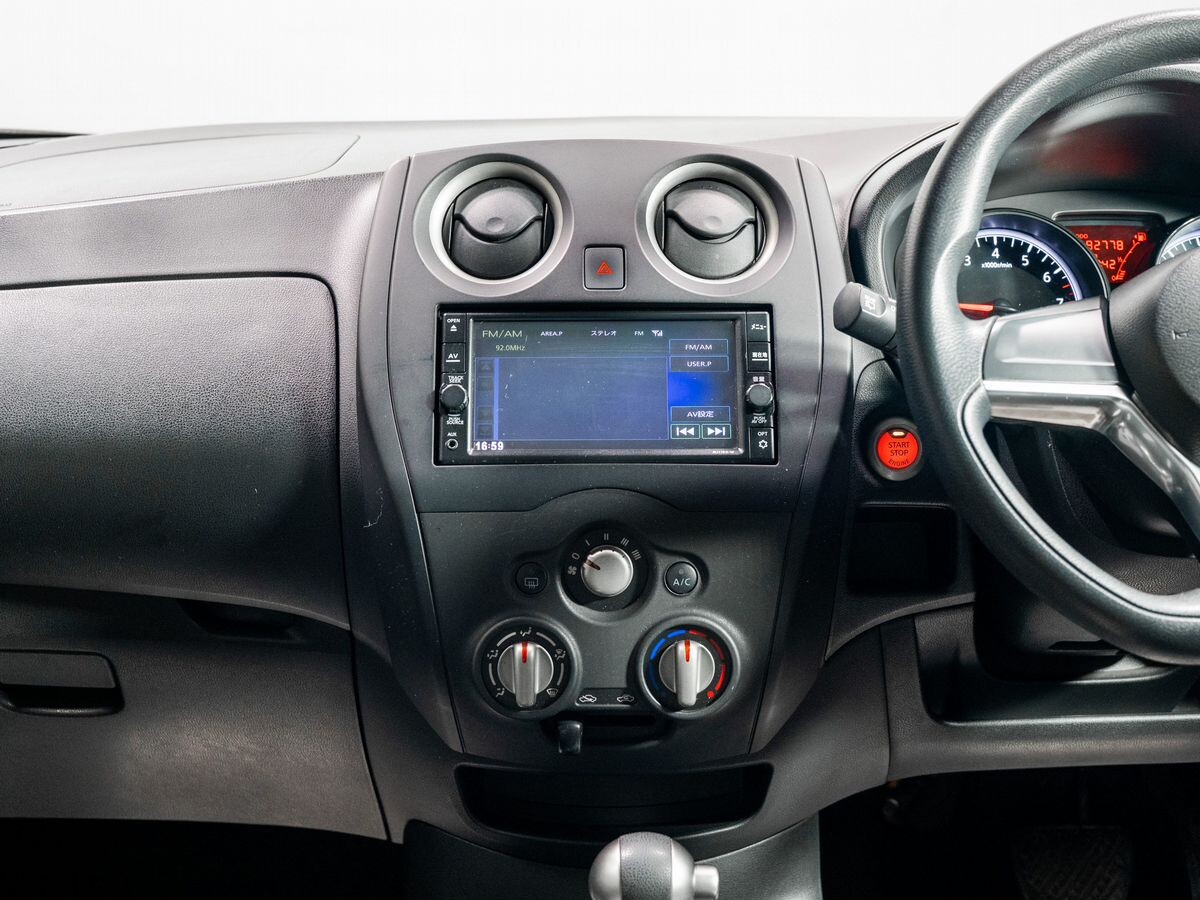 Nissan Note 2019 - фото автомобиля