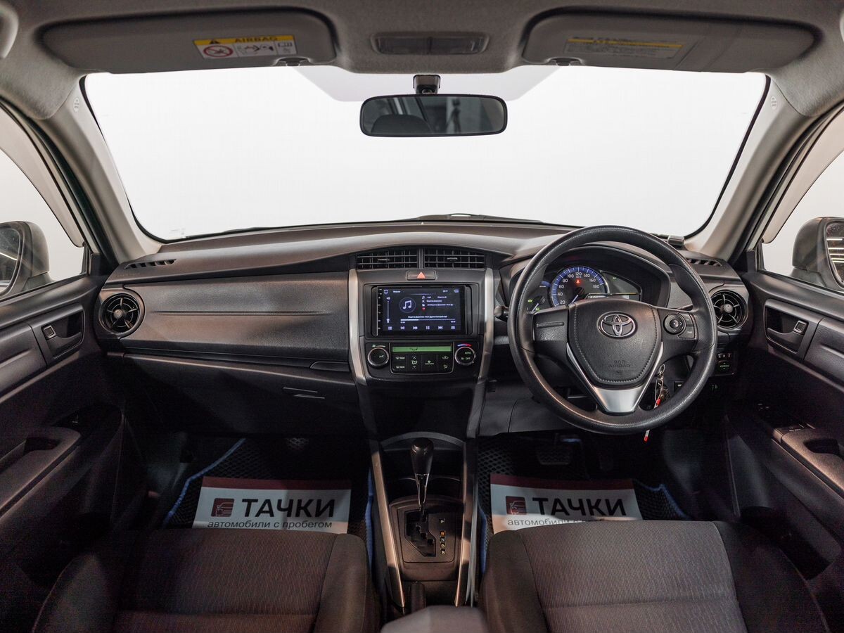 Toyota Corolla Fielder 2016 - фото автомобиля