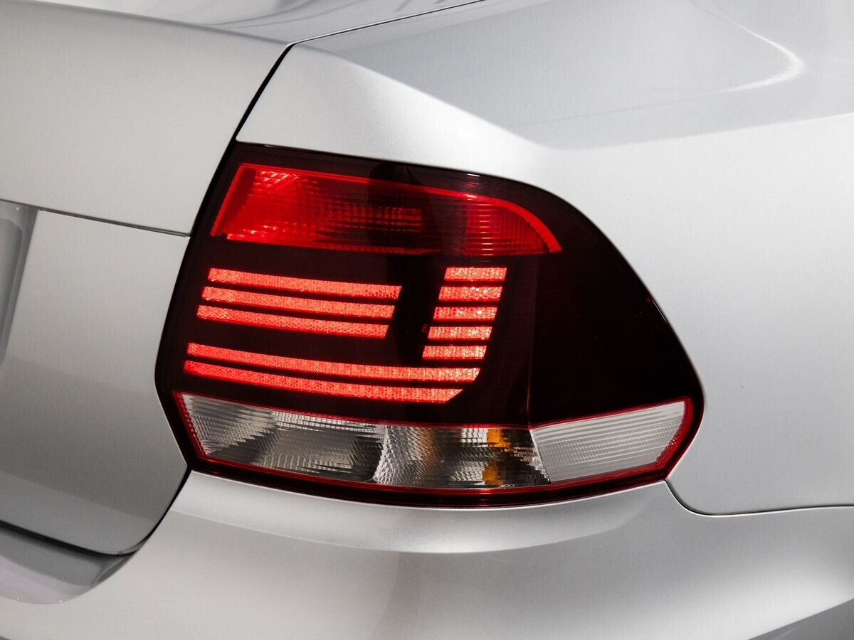 Volkswagen Polo 2019 - фото автомобиля