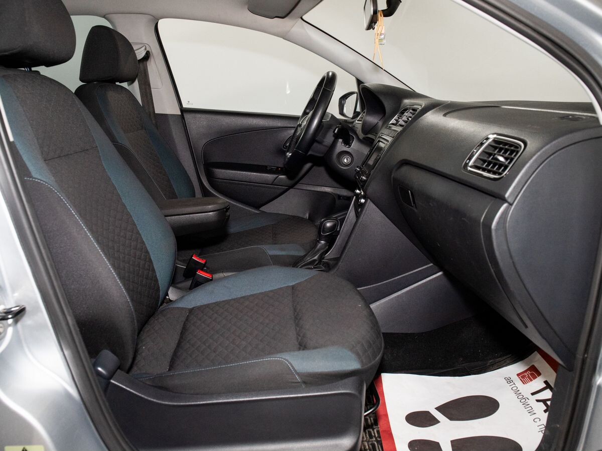 Volkswagen Polo 2019 - фото автомобиля