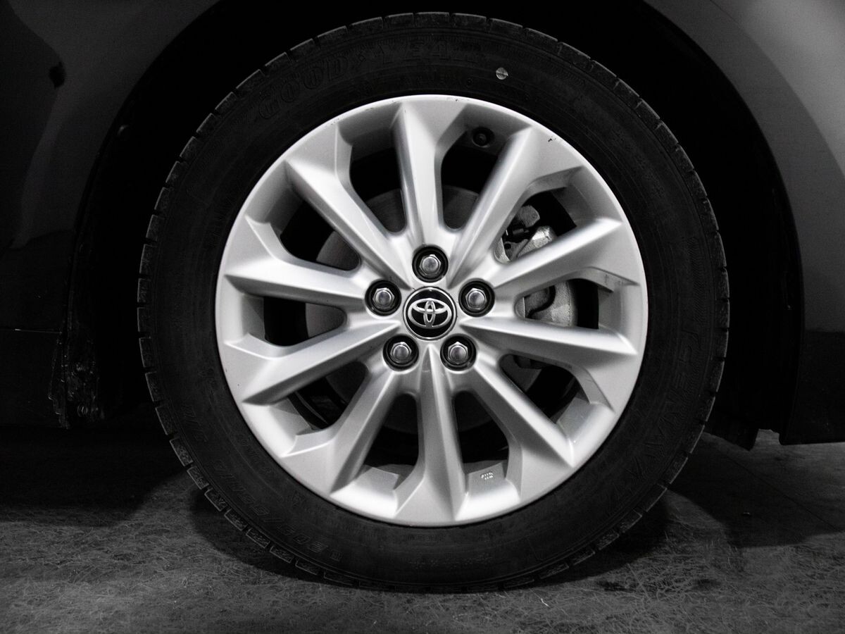 Toyota Corolla 2019 - фото автомобиля