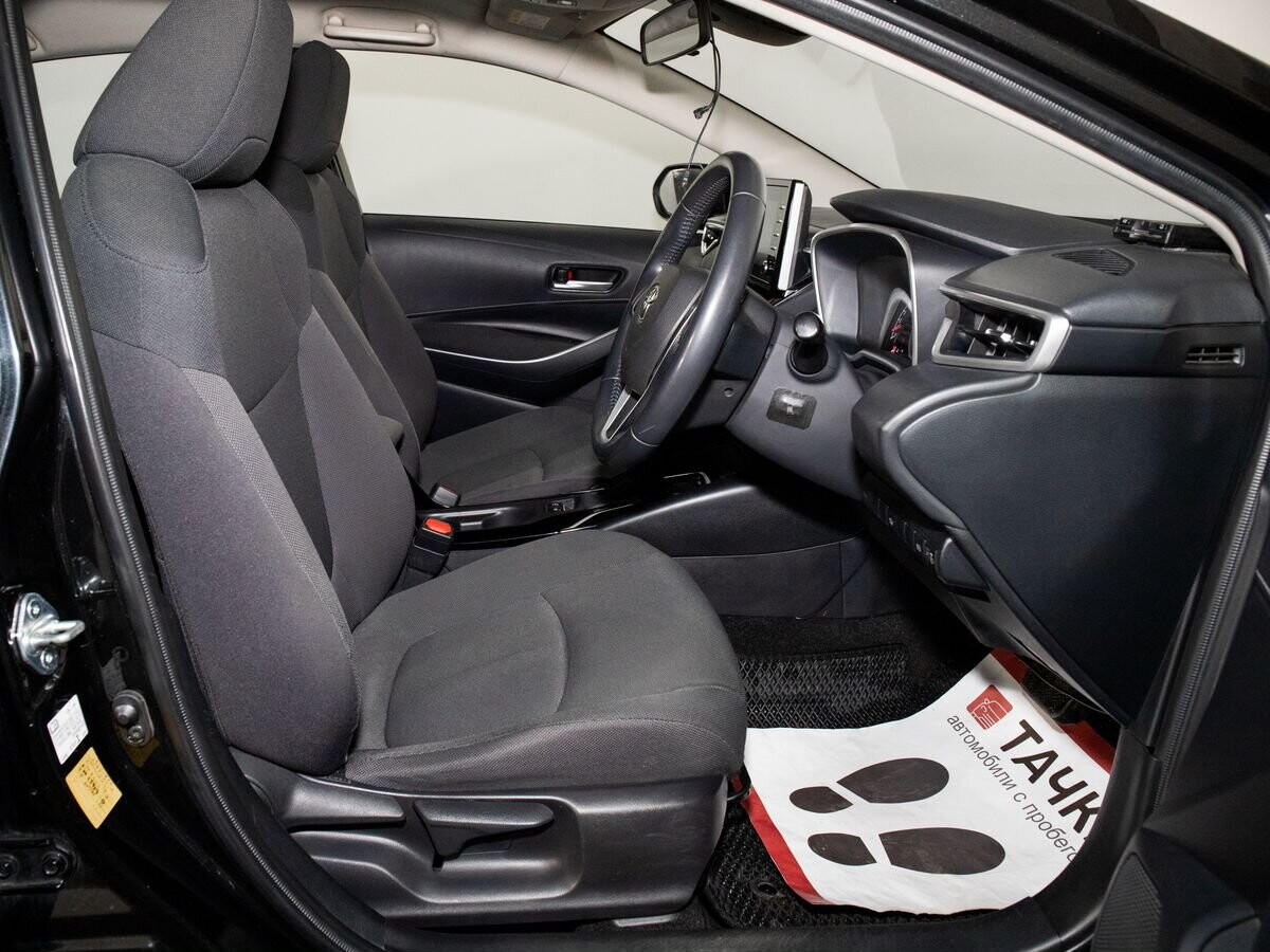 Toyota Corolla 2019 - фото автомобиля