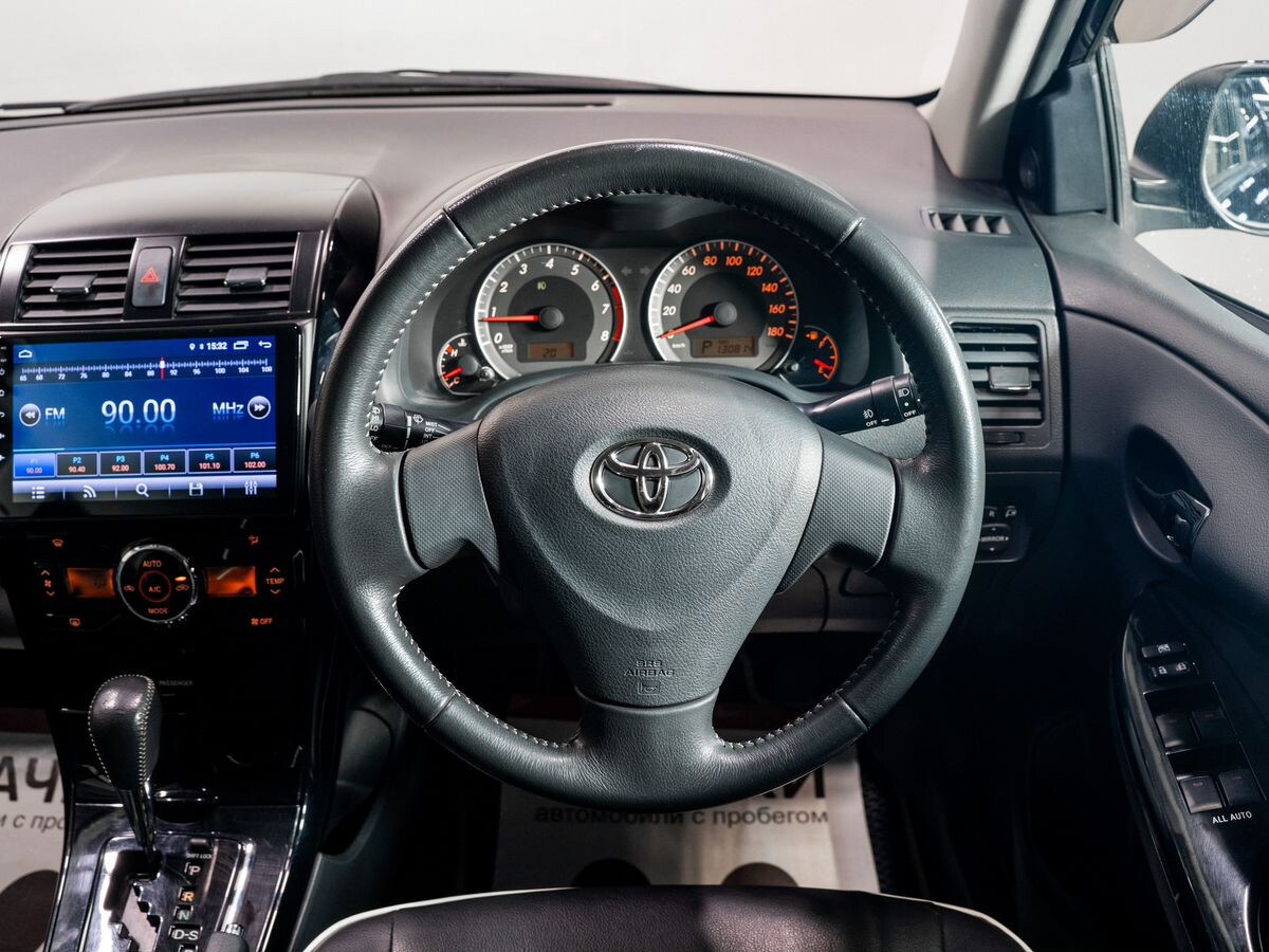 Toyota Corolla Fielder 2011 - фото автомобиля