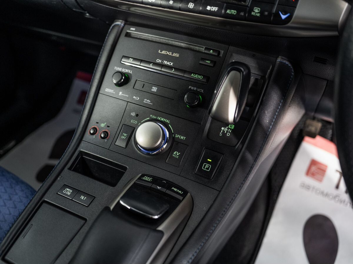 Lexus CT200h 2014 - фото автомобиля