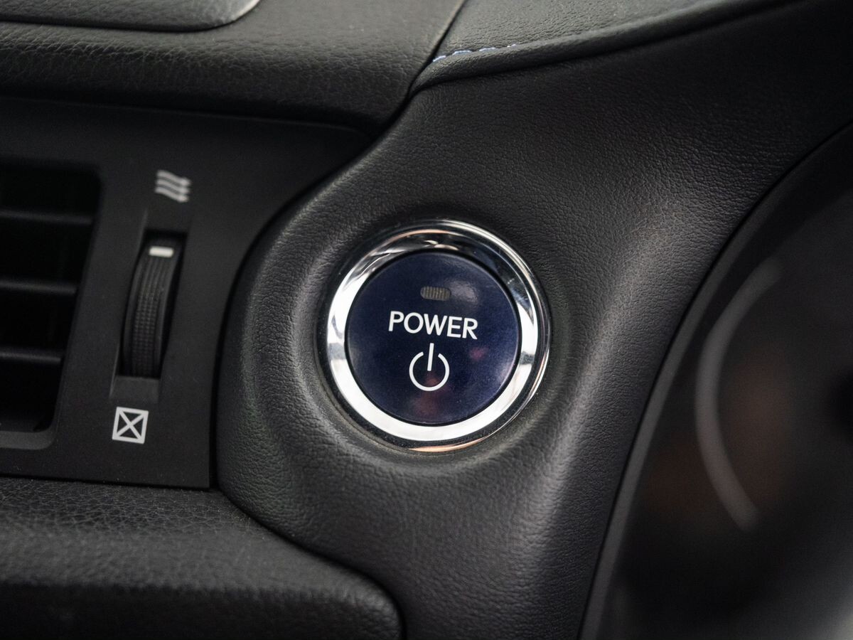 Lexus CT200h 2014 - фото автомобиля