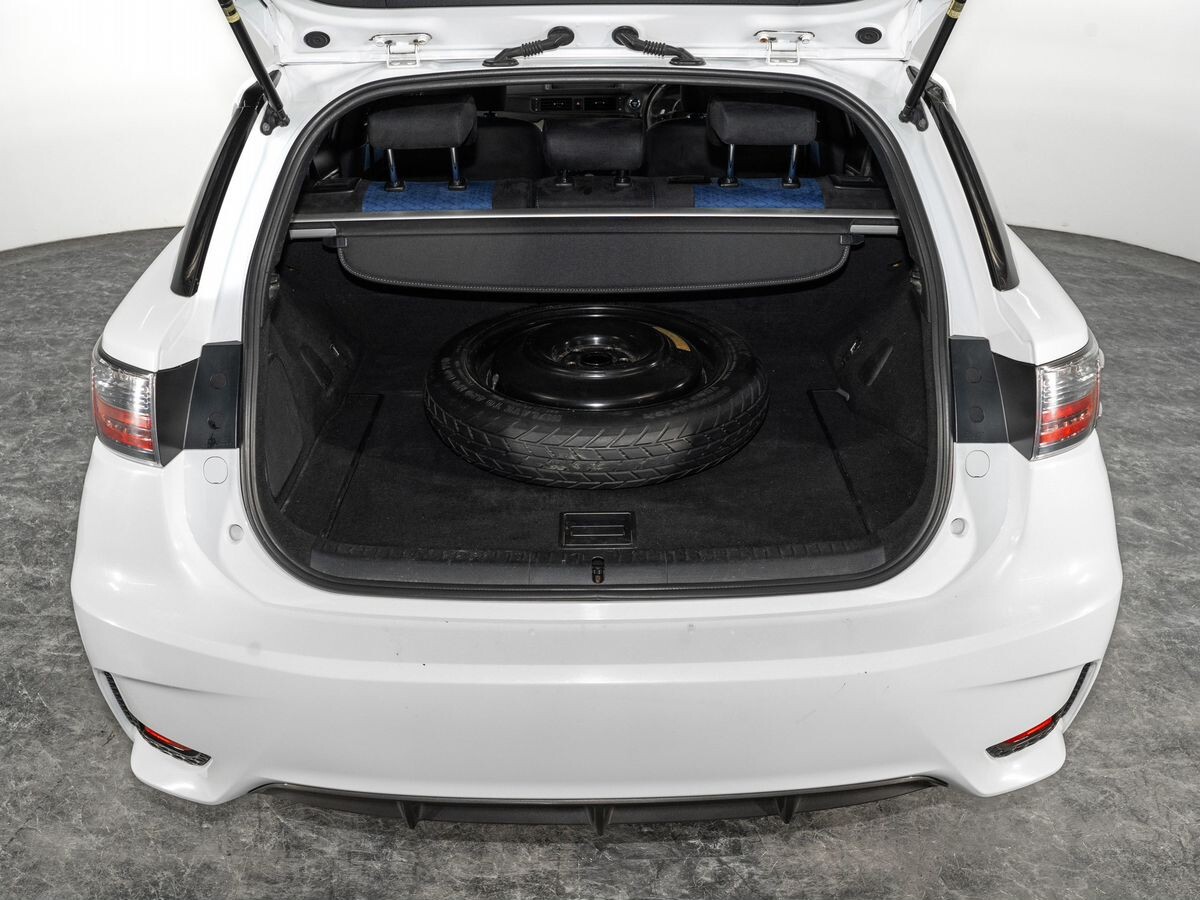 Lexus CT200h 2014 - фото автомобиля