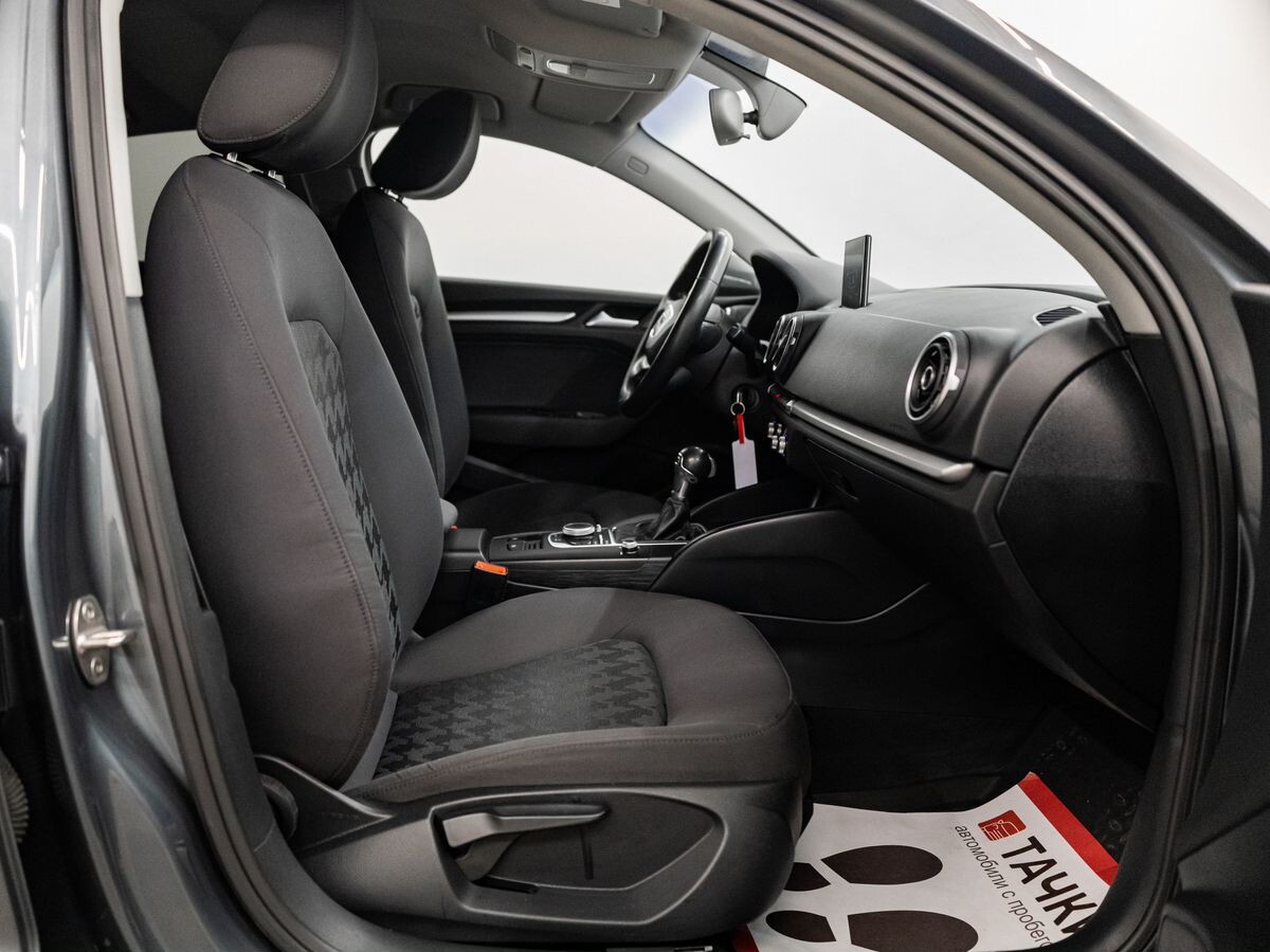Audi A3 2014 - фото автомобиля