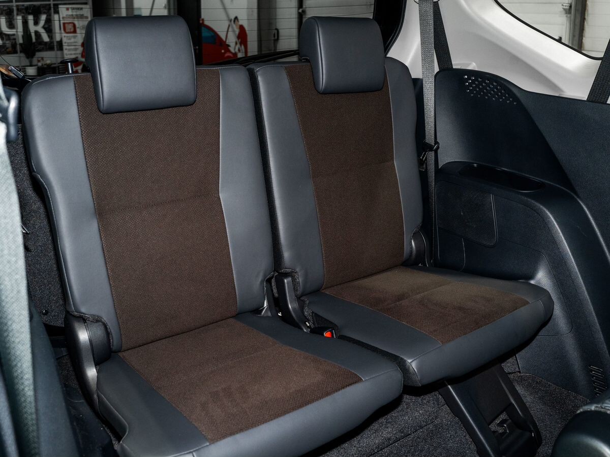 Toyota Sienta 2019 - фото автомобиля