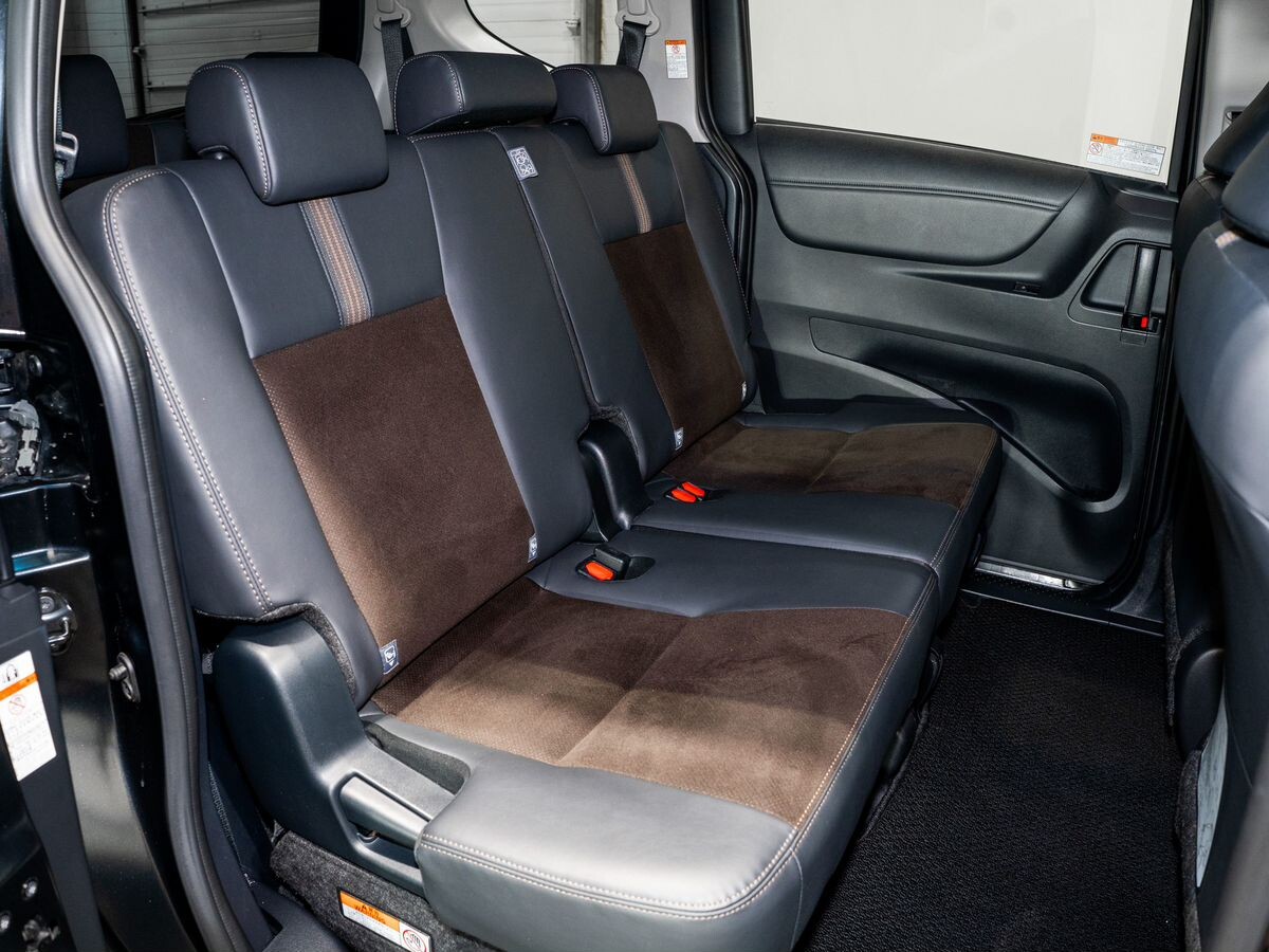 Toyota Sienta 2019 - фото автомобиля