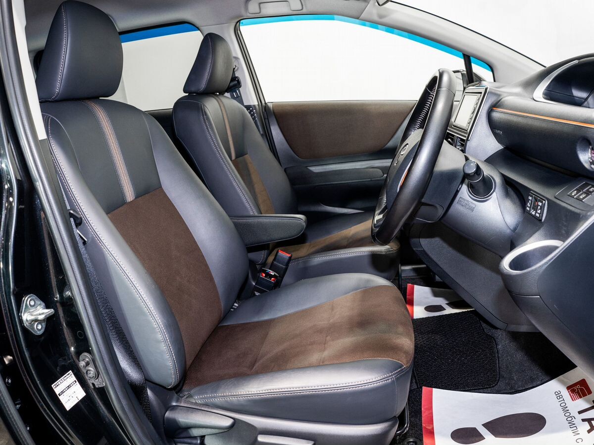 Toyota Sienta 2019 - фото автомобиля