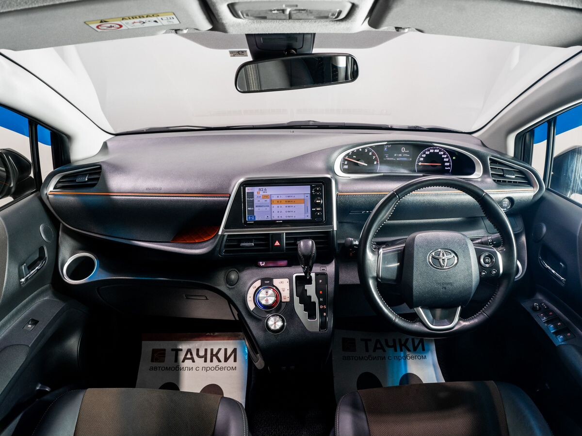 Toyota Sienta 2019 - фото автомобиля
