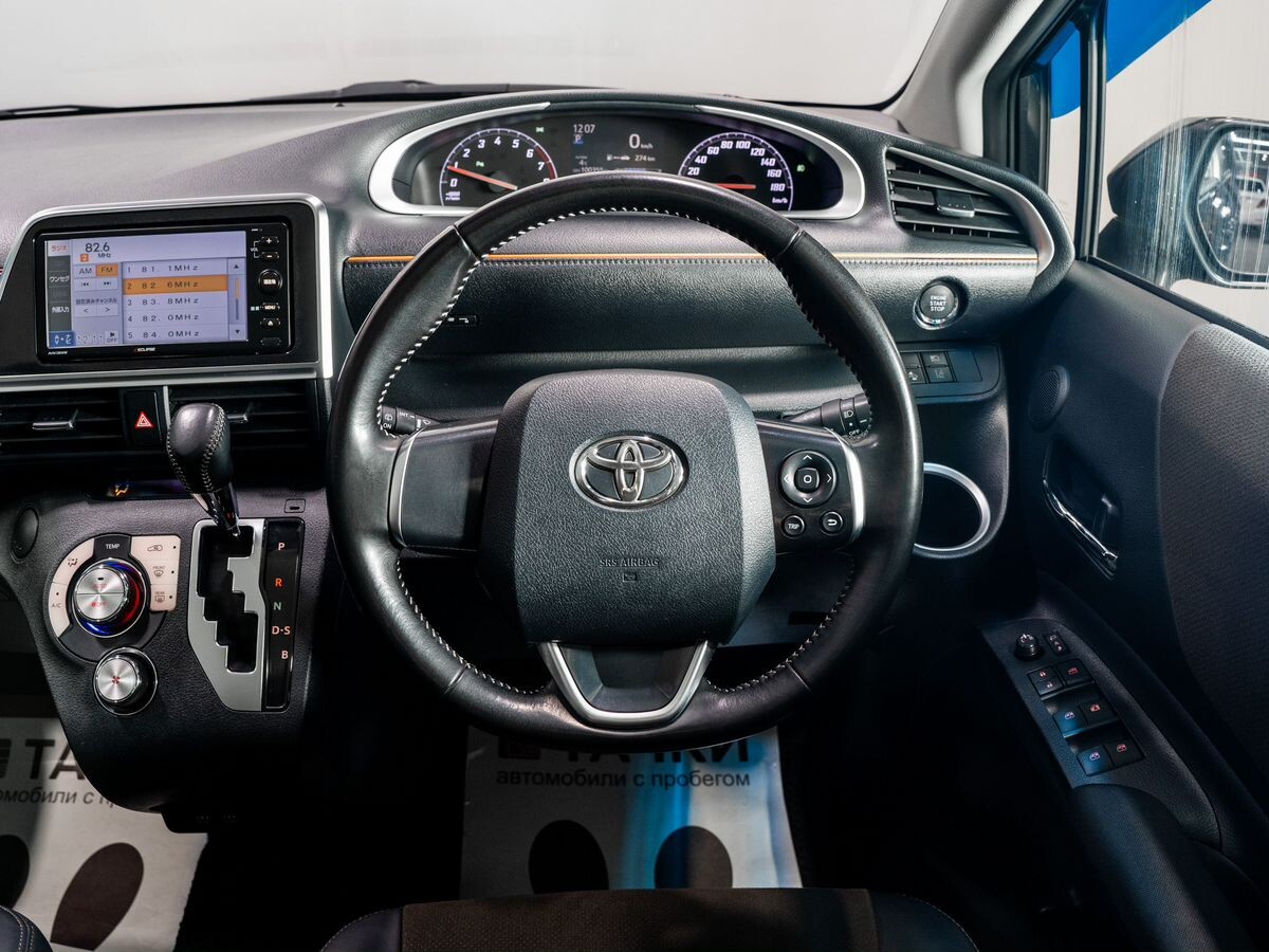 Toyota Sienta 2019 - фото автомобиля