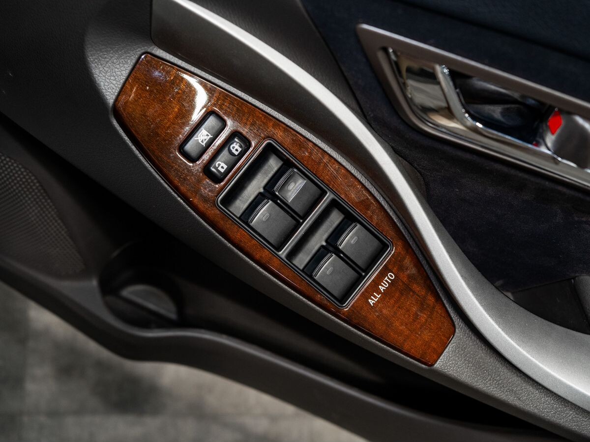 Toyota Premio 2013 - фото автомобиля