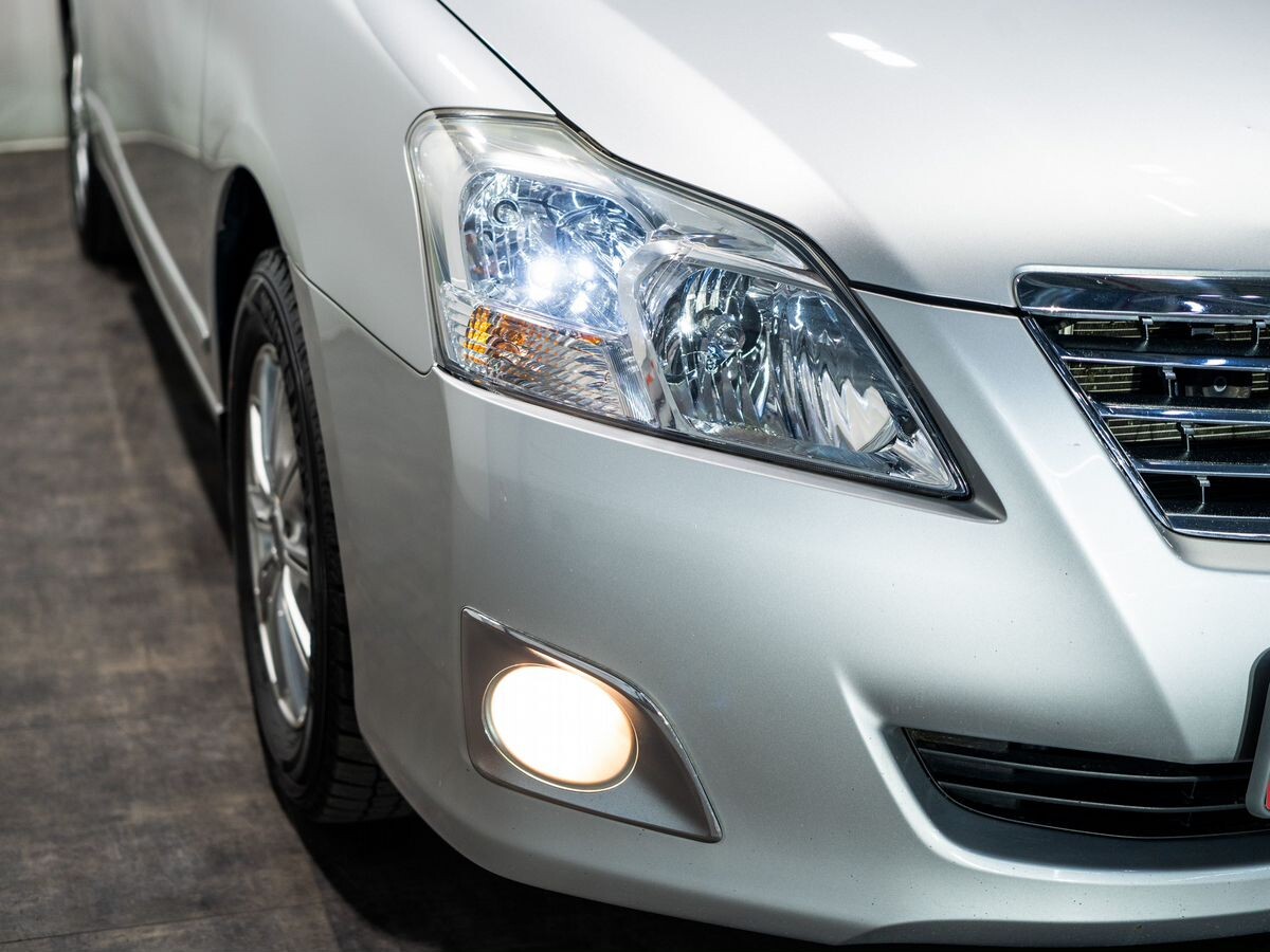 Toyota Premio 2013 - фото автомобиля