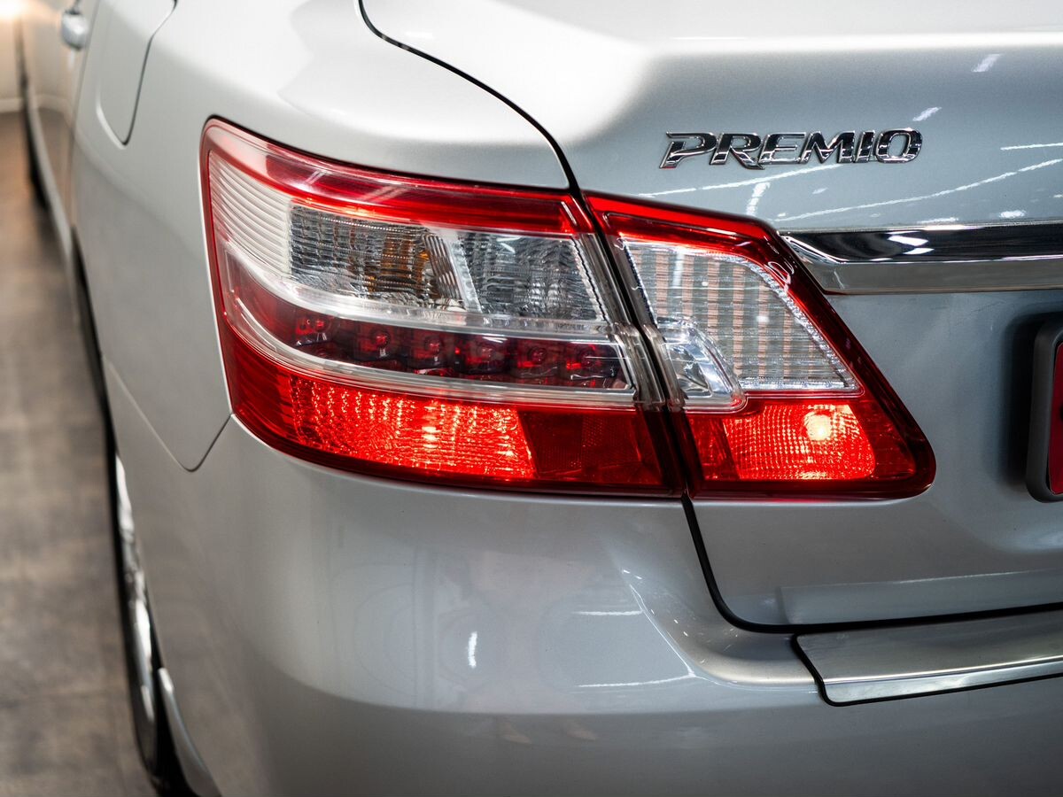 Toyota Premio 2013 - фото автомобиля