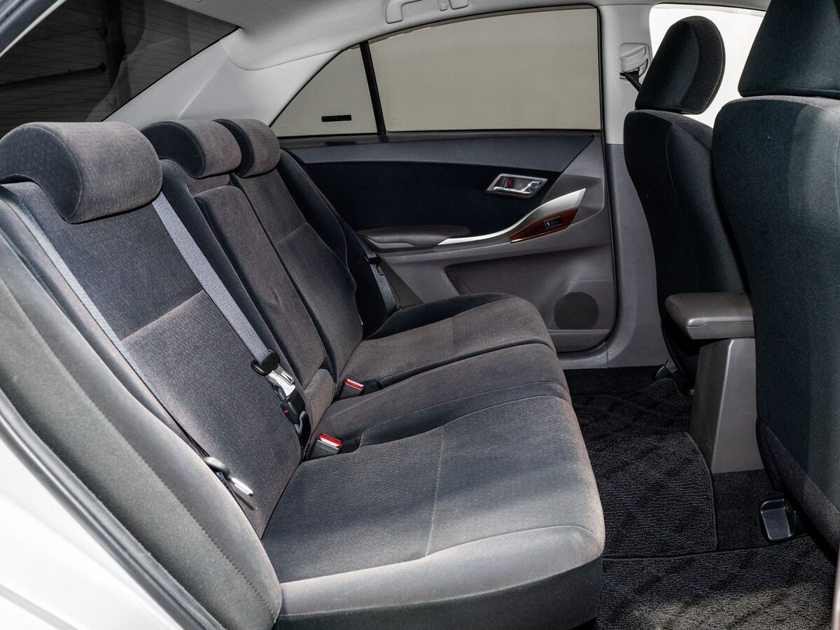 Toyota Premio 2013 - фото автомобиля