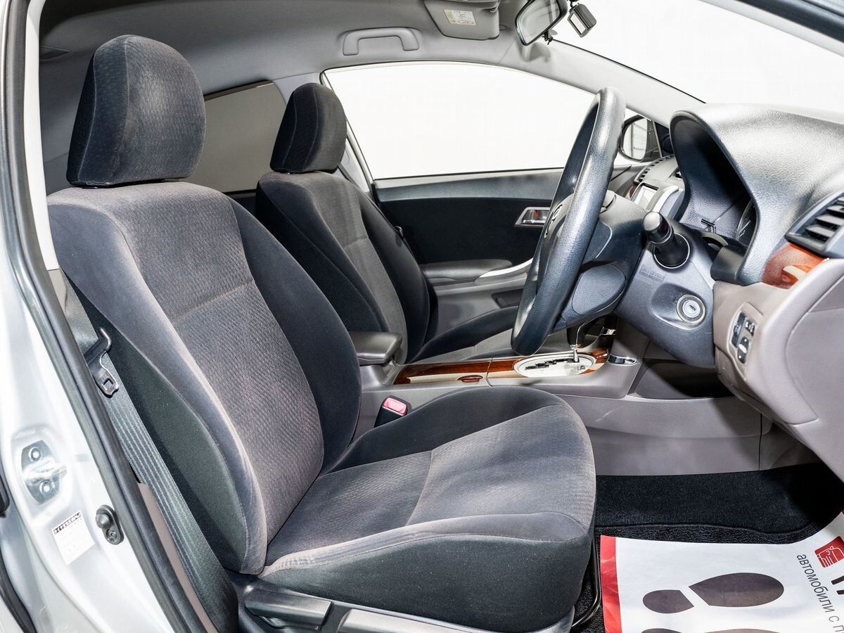 Toyota Premio 2013 - фото автомобиля