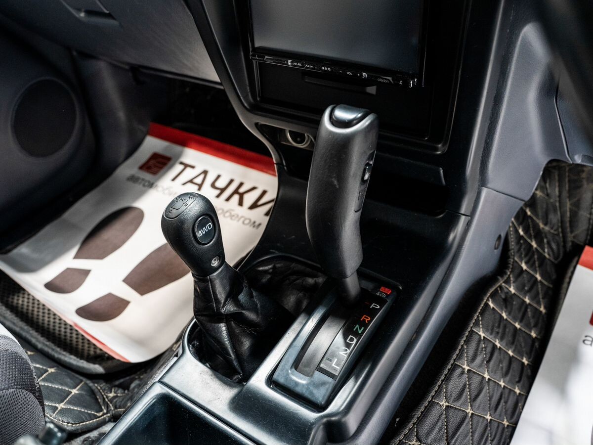 Toyota Hilux Surf 1998 - фото автомобиля