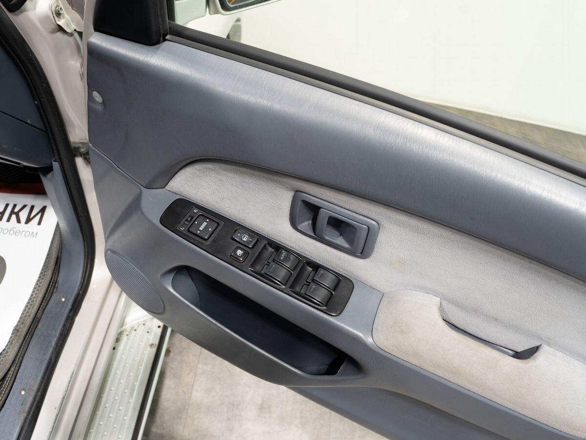 Toyota Hilux Surf 1998 - фото автомобиля