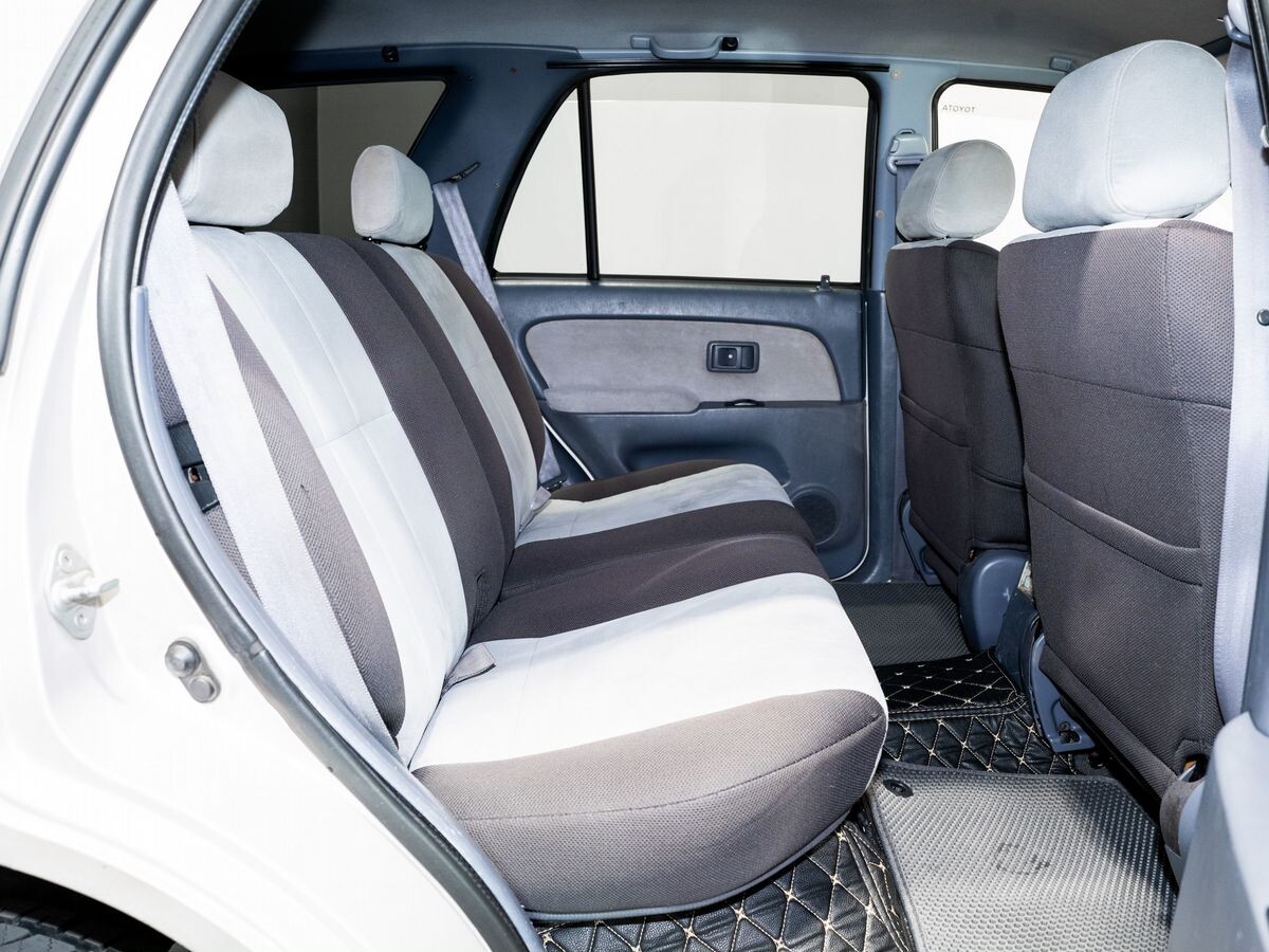 Toyota Hilux Surf 1998 - фото автомобиля