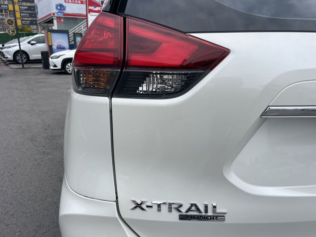 Nissan X-Trail 2023 - фото автомобиля