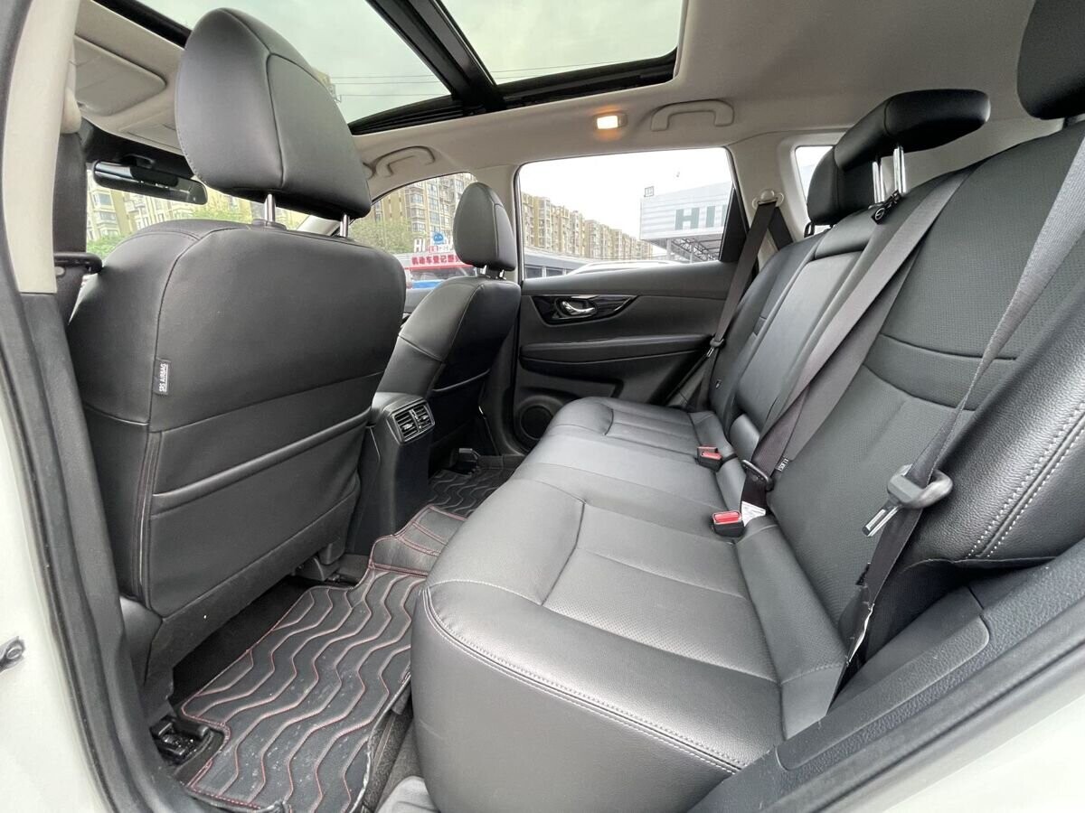 Nissan X-Trail 2023 - фото автомобиля