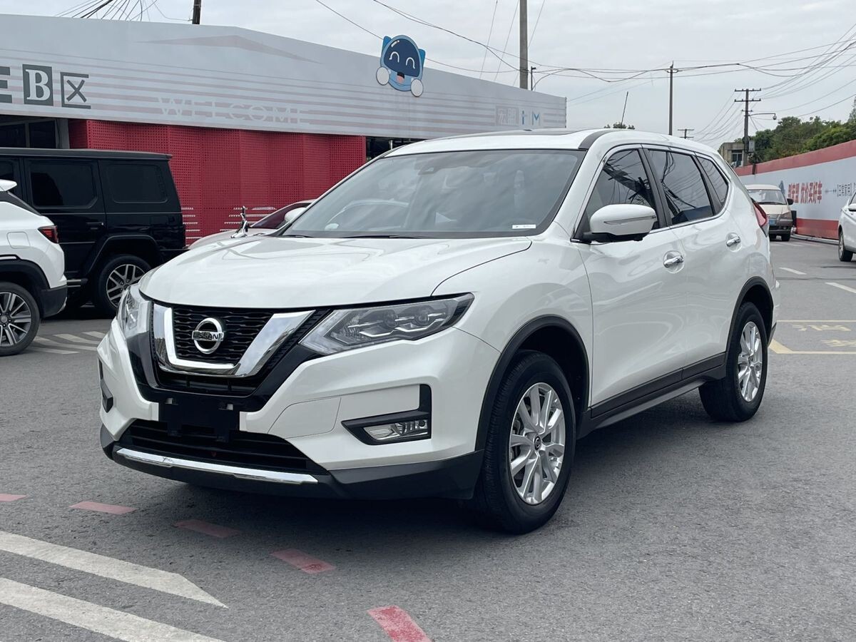 Nissan X-Trail 2023 - фото автомобиля