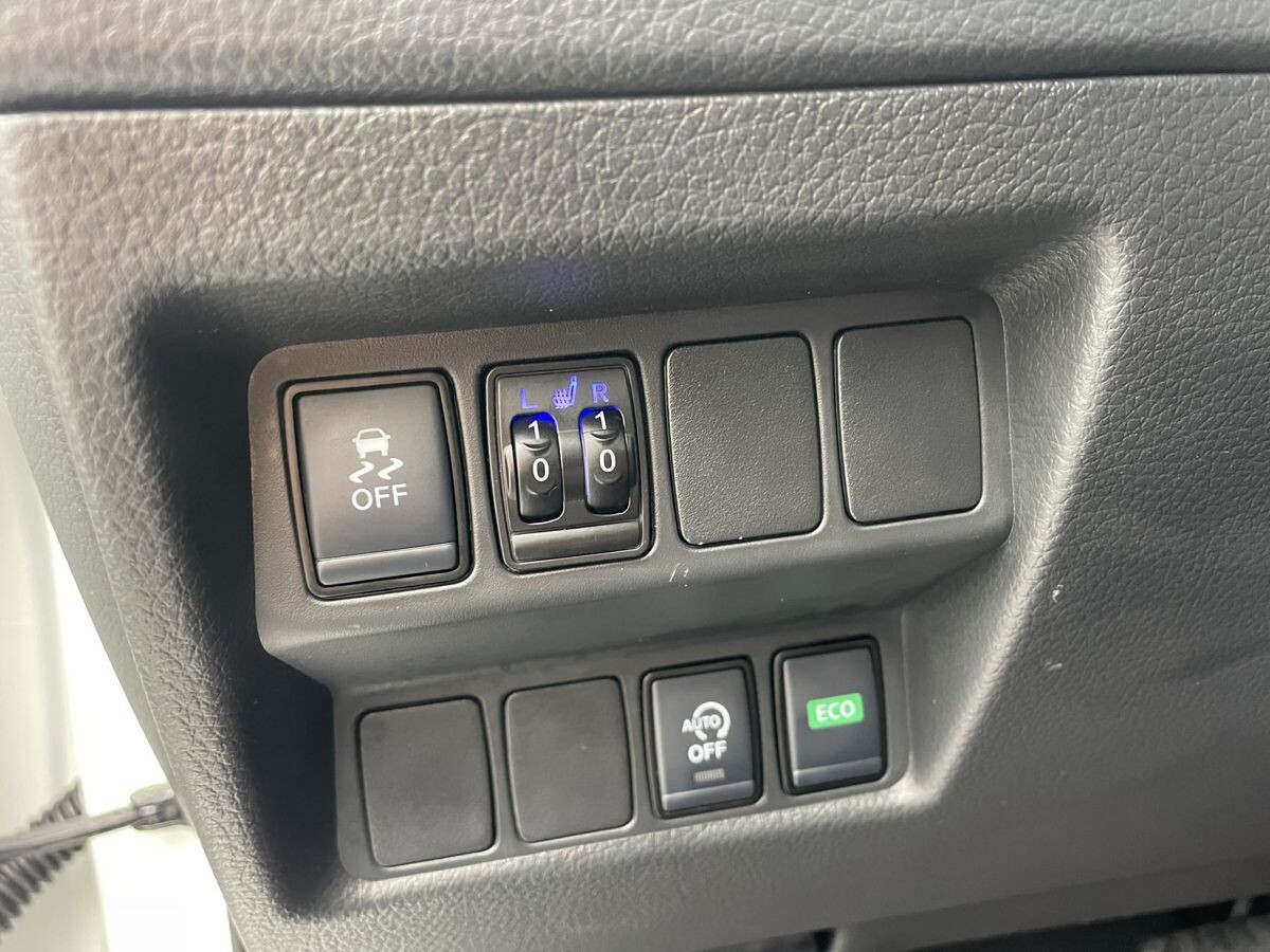 Nissan X-Trail 2023 - фото автомобиля