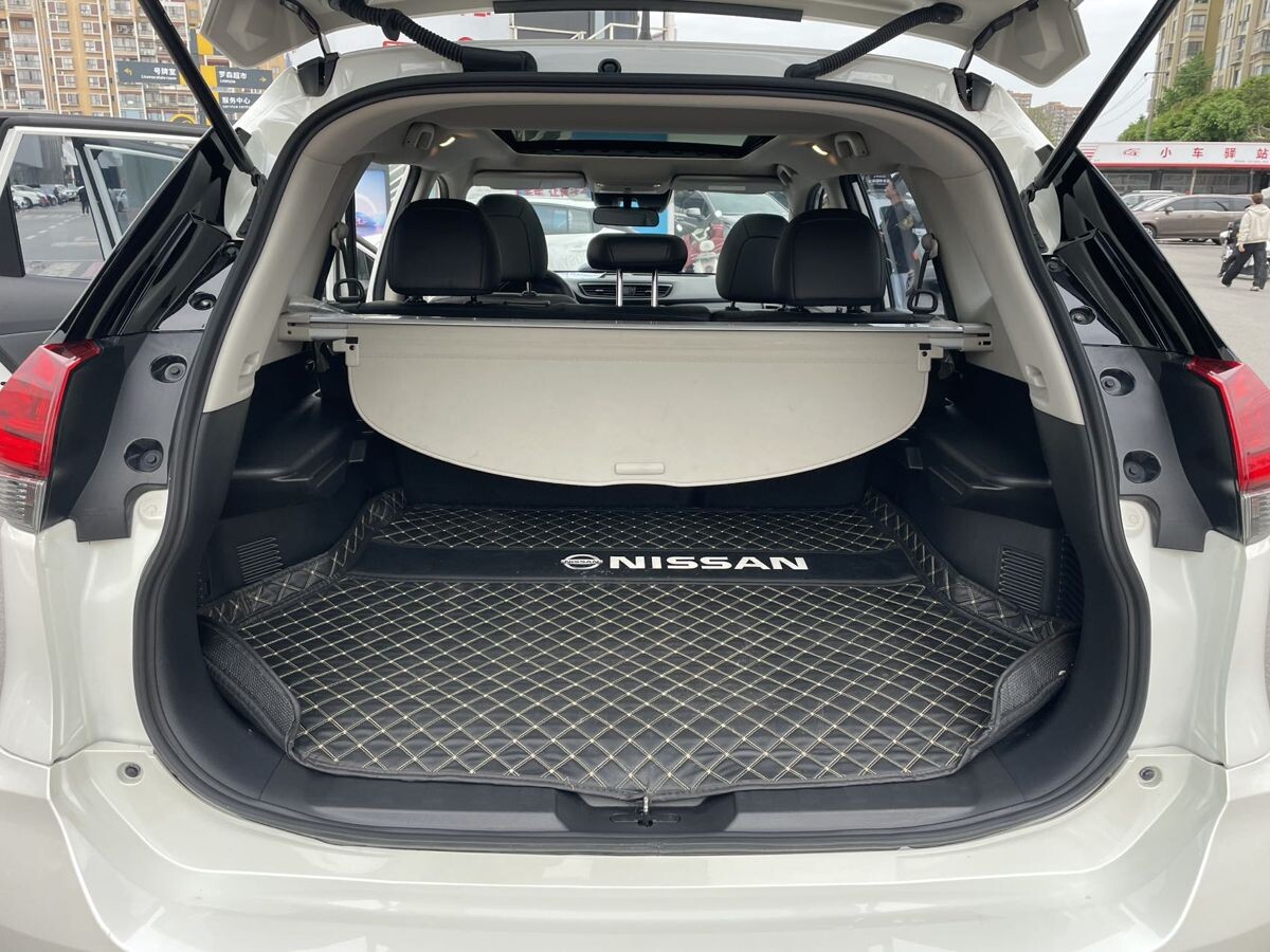 Nissan X-Trail 2023 - фото автомобиля