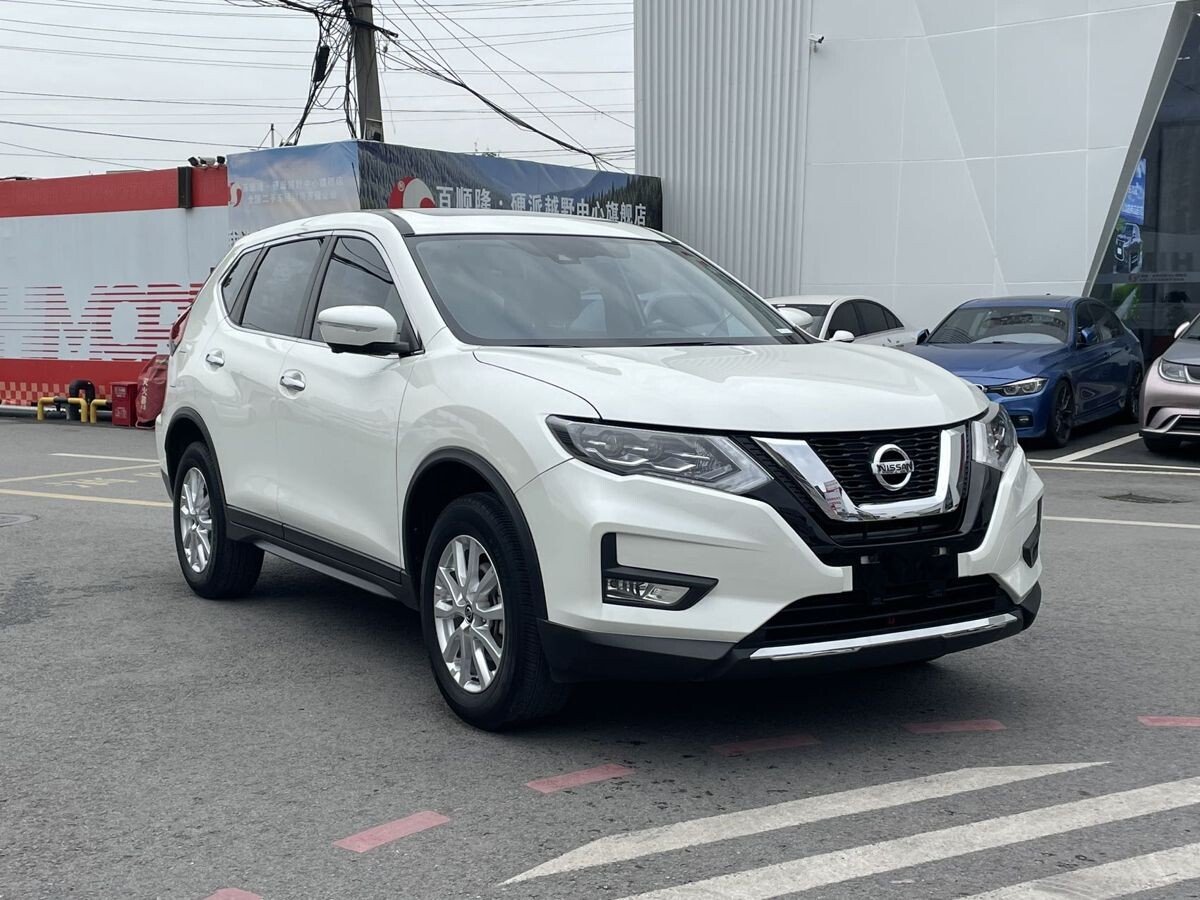 Nissan X-Trail 2023 - фото автомобиля