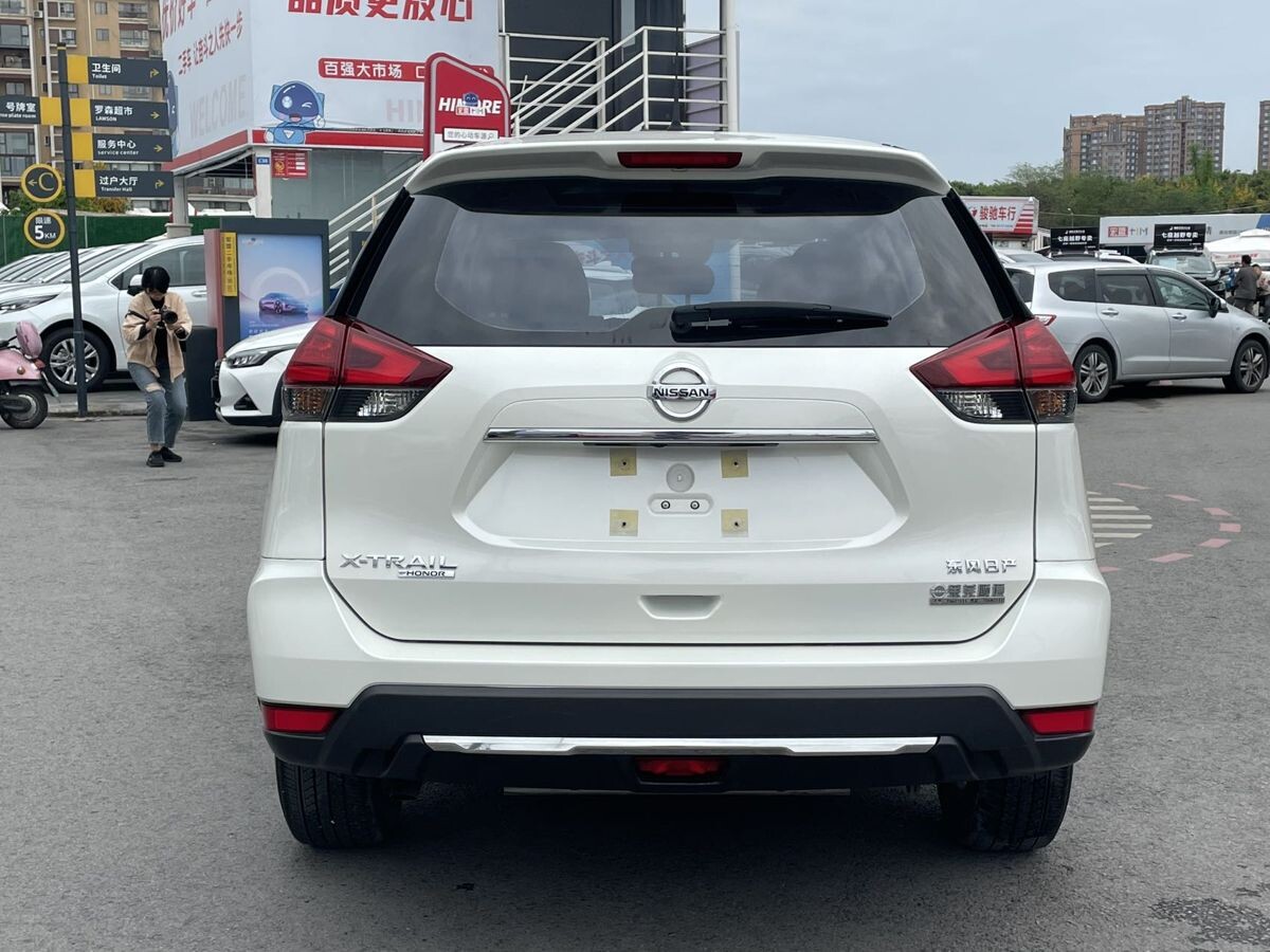 Nissan X-Trail 2023 - фото автомобиля