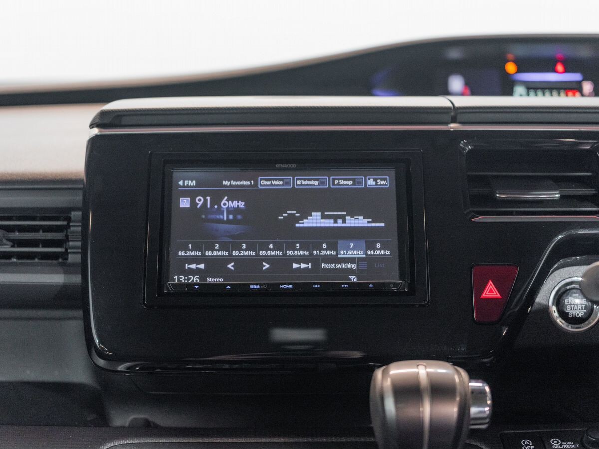 Honda Stepwgn 2019 - фото автомобиля