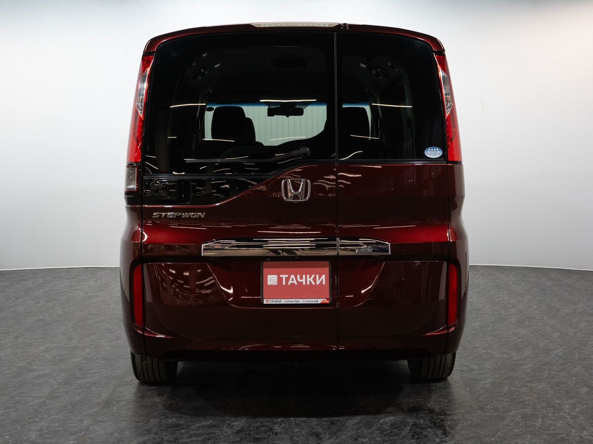 Honda Stepwgn 2018 - фото автомобиля