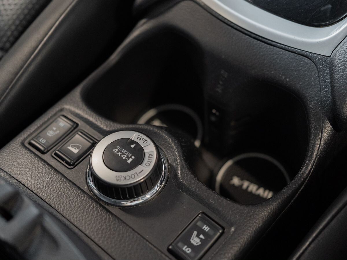 Nissan X-Trail 2016 - фото автомобиля
