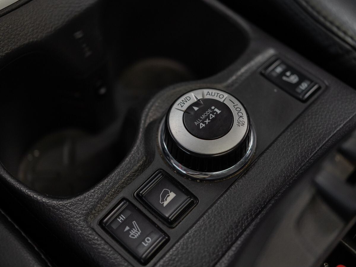 Nissan X-Trail 2018 - фото автомобиля