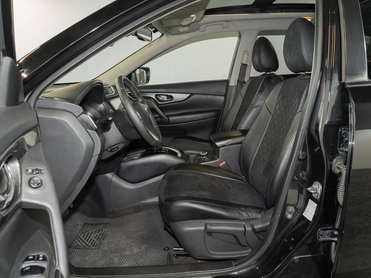 Nissan X-Trail 2018 - фото автомобиля
