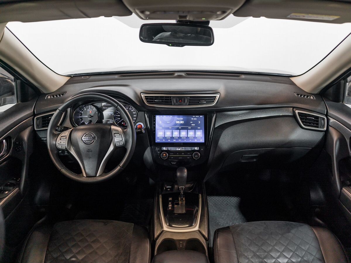 Nissan X-Trail 2018 - фото автомобиля