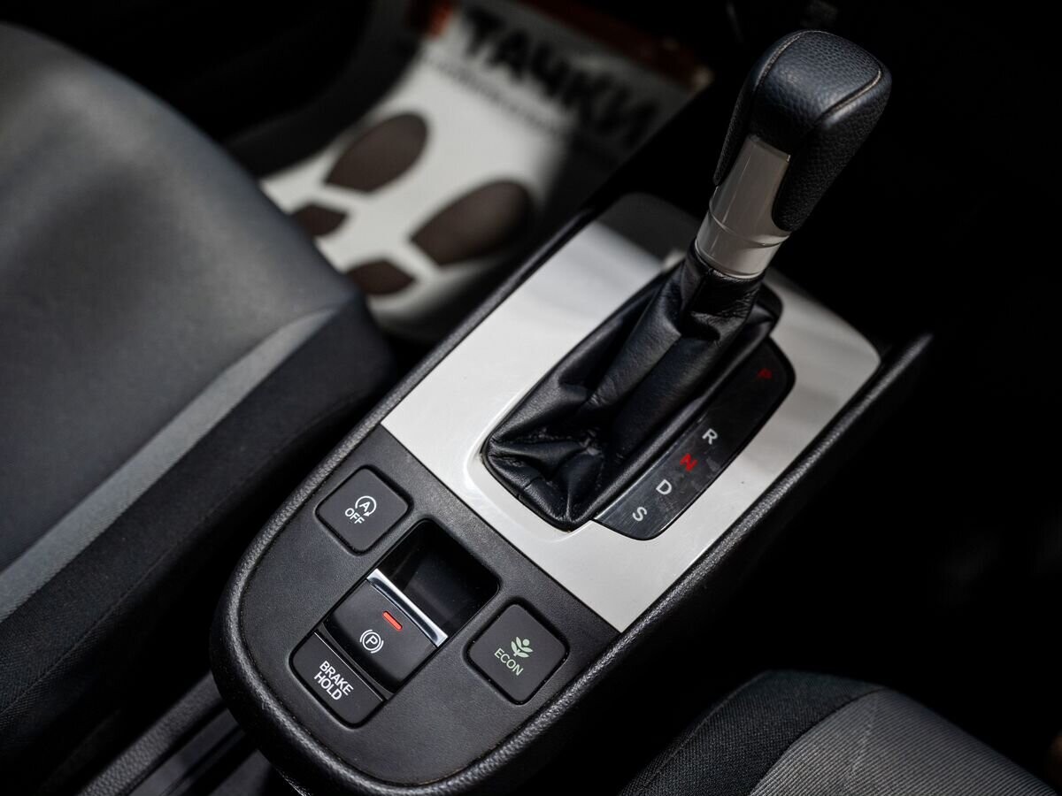 Honda Fit 2021 - фото автомобиля