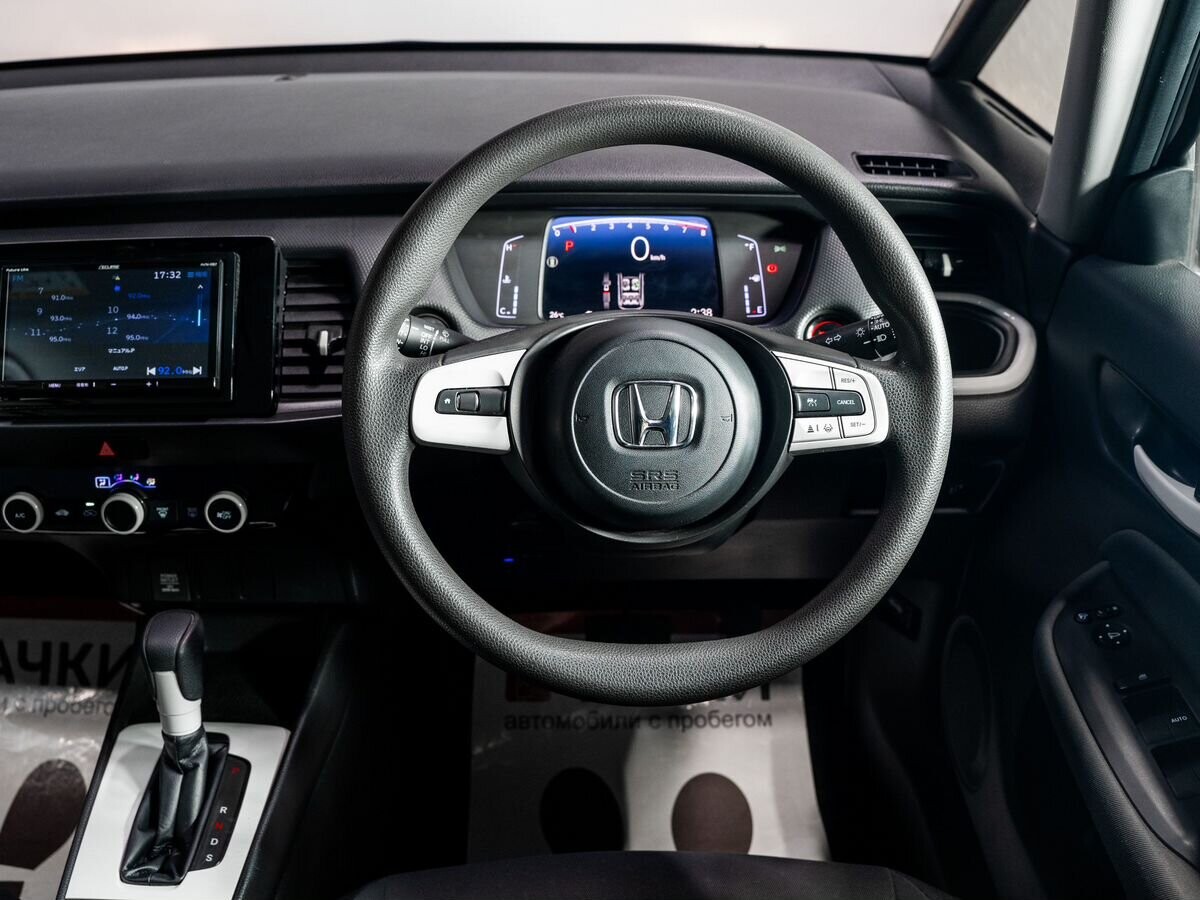 Honda Fit 2021 - фото автомобиля
