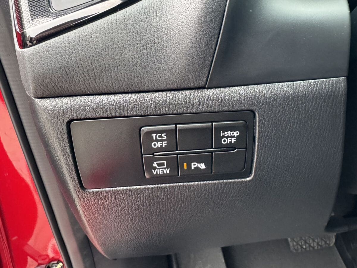 Mazda CX-4 2023 - фото автомобиля