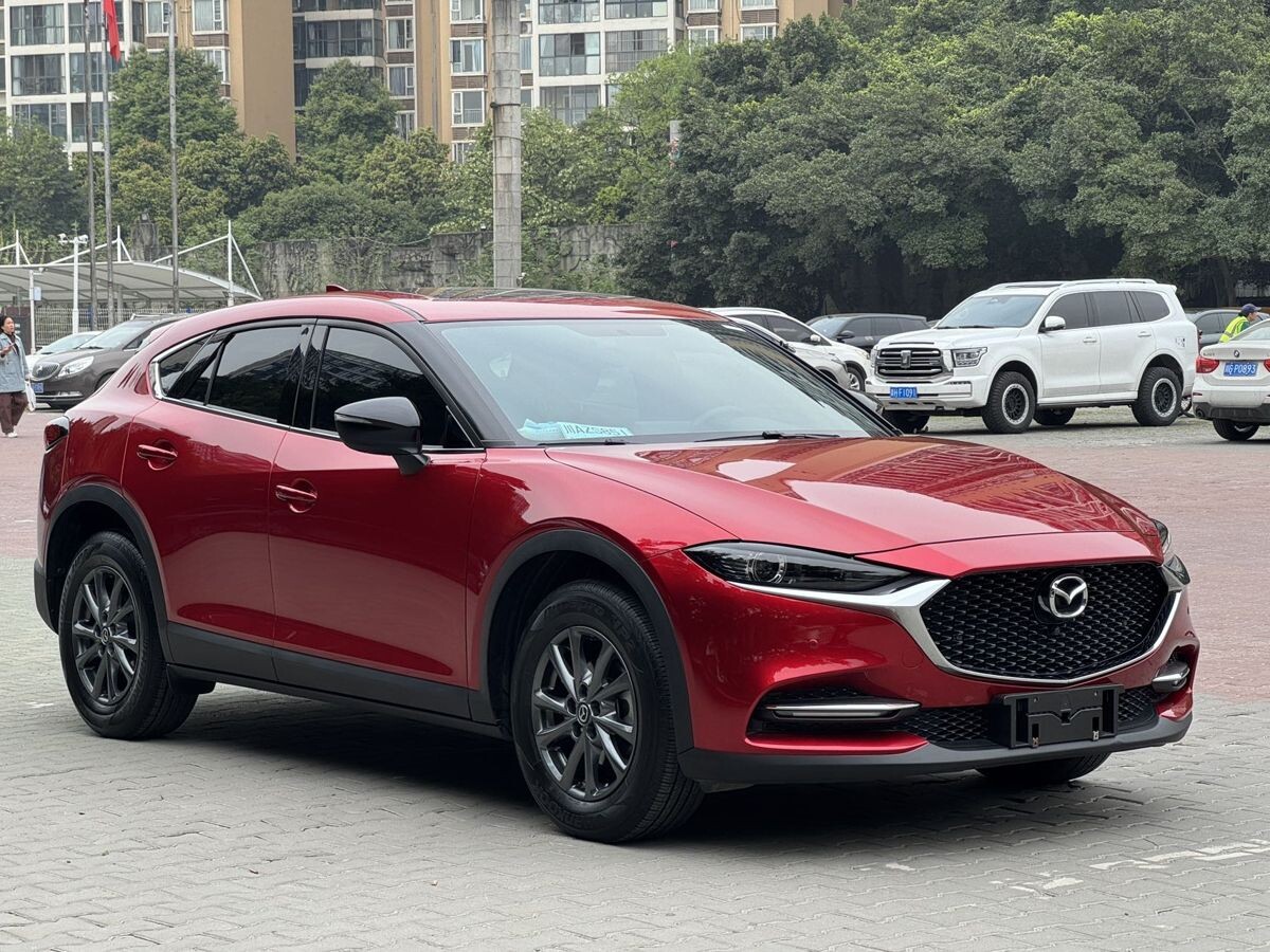 Mazda CX-4 2023 - фото автомобиля