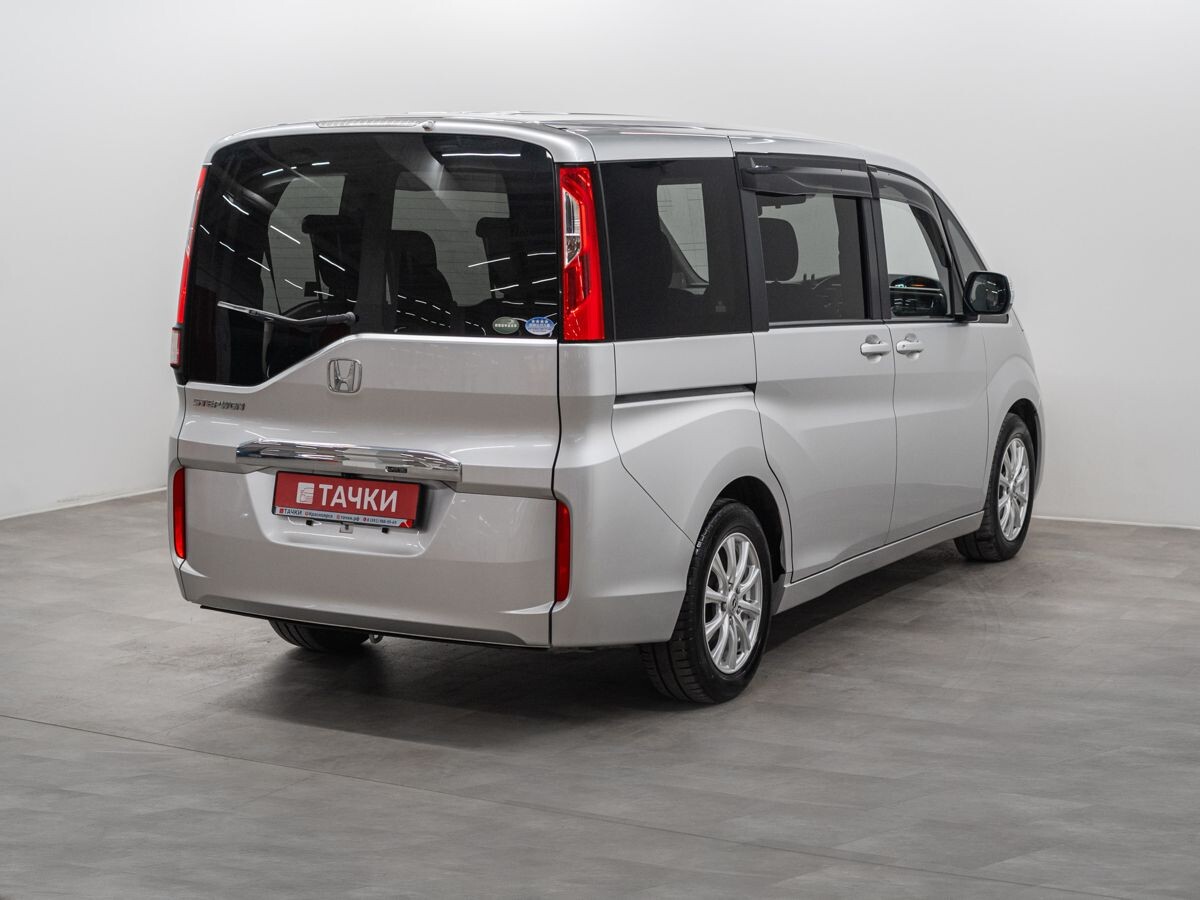 Honda Stepwgn 2019 - фото автомобиля