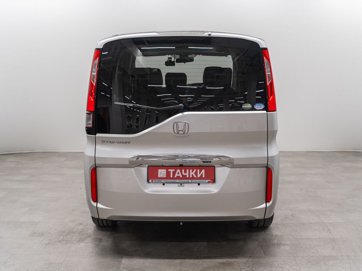 Honda Stepwgn 2019 - фото автомобиля