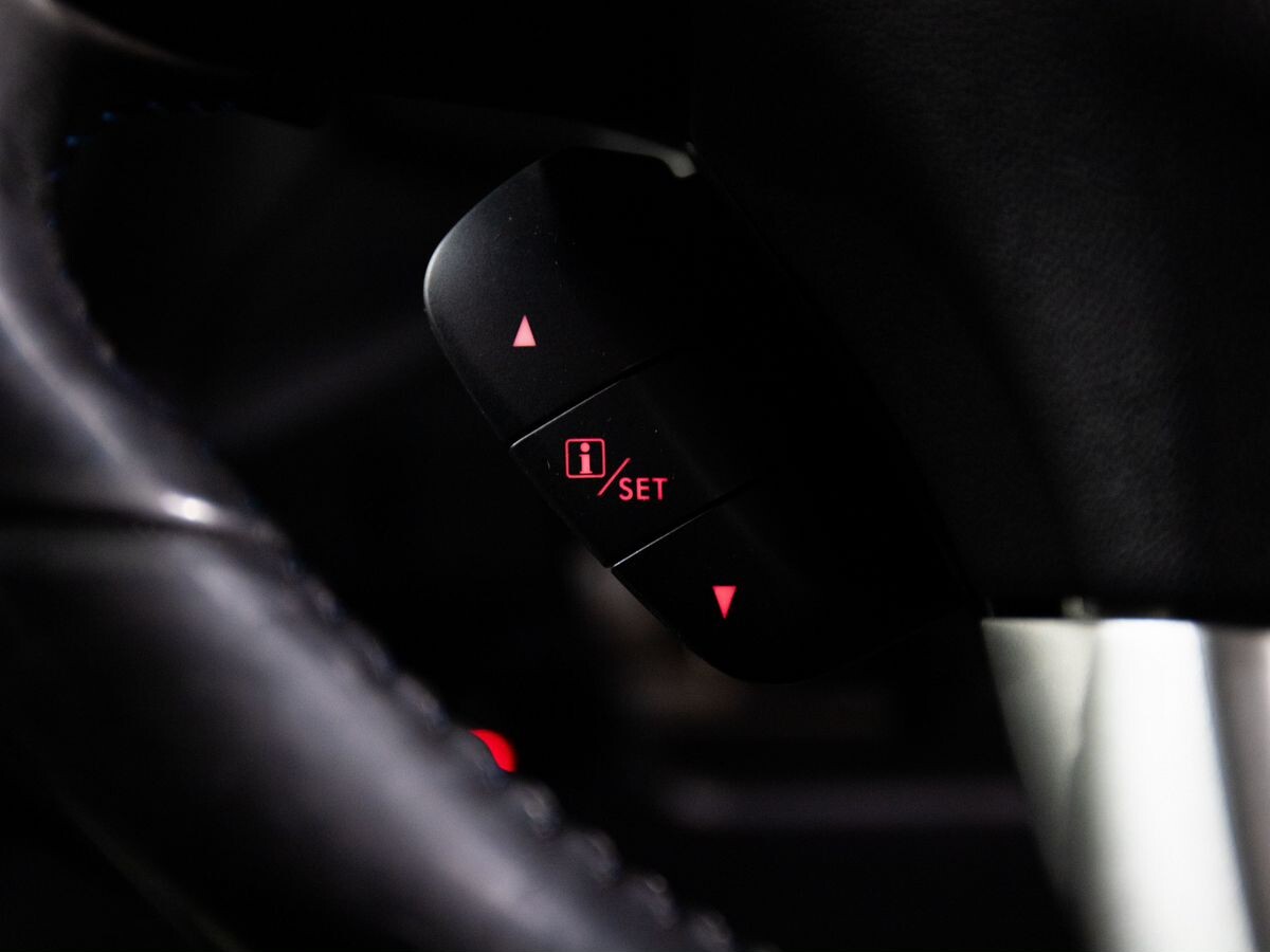 Subaru Levorg 2016 - фото автомобиля