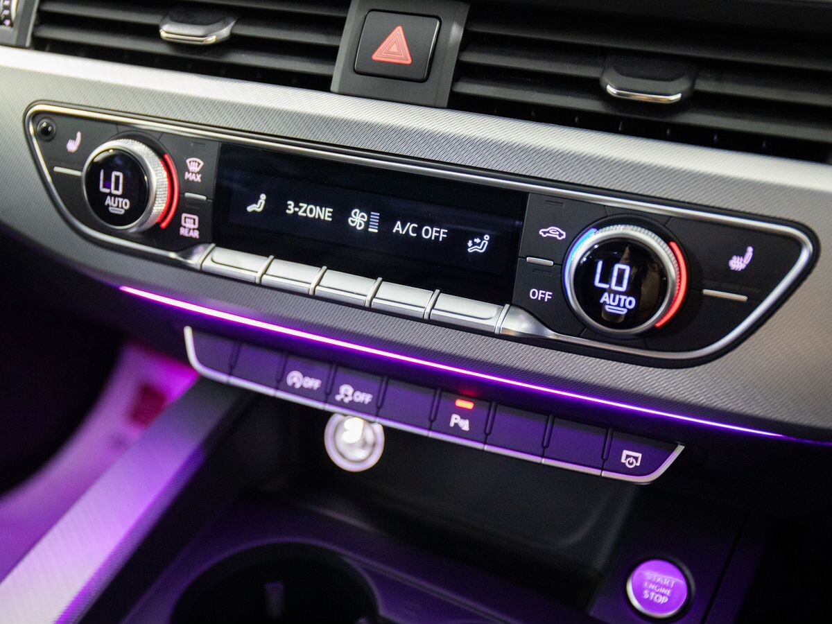 Audi A4 2016 - фото автомобиля