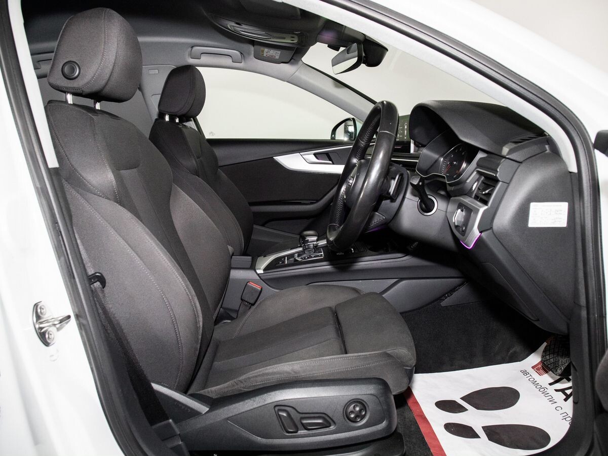 Audi A4 2016 - фото автомобиля