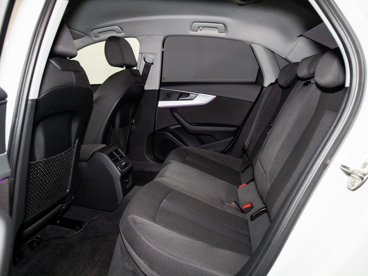 Audi A4 2016 - фото автомобиля